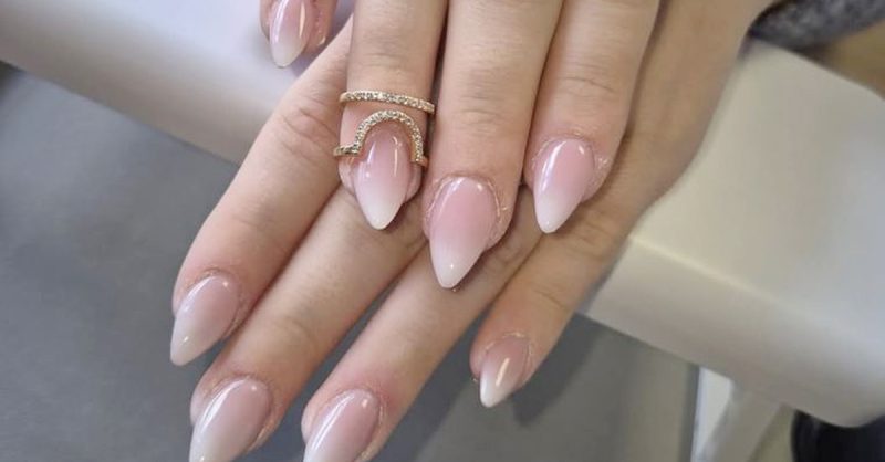 1 Ou 2 Beautés Des Mains Russes Avec 2 Poses De Vernis Semi-Permanent Lille OohN.com Special Offers, Deals & Discounts in France