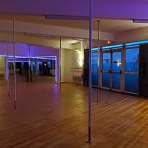 1 Ou 2 Cours De Pole Dance D1h30 Marseille OohN.com Special Offers, Deals & Discounts in France