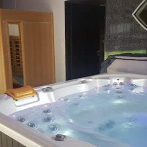 Accès Au Spa Privatisé Avec Bain À Remous En Duo Au Gite Zen Lille OohN.com Special Offers, Deals & Discounts in France