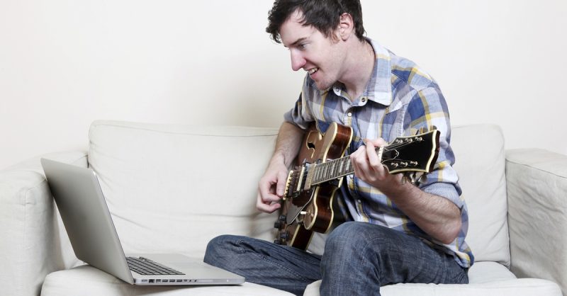 Accès D1 Mois Au Site Imusic-School, 1ère École De Musique En Ligne National Deal OohN.com Special Offers, Deals & Discounts in France