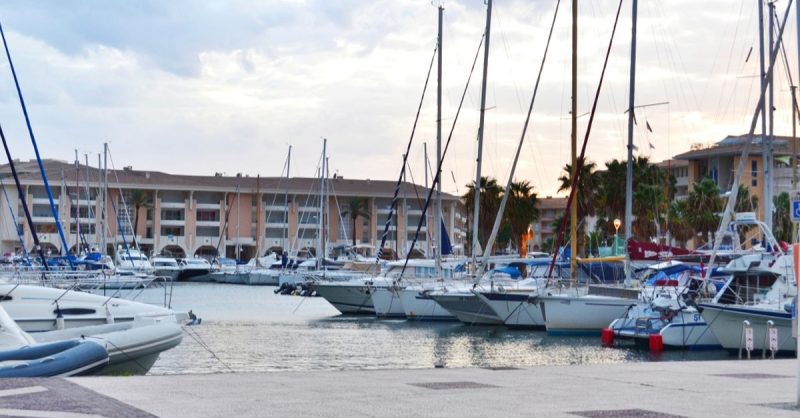 Repas Gourmand Au Choix Au Restaurant La Marinière Port Fréjus Fréjus – Saint-Raphaël OohN.com Special Offers, Deals & Discounts in France