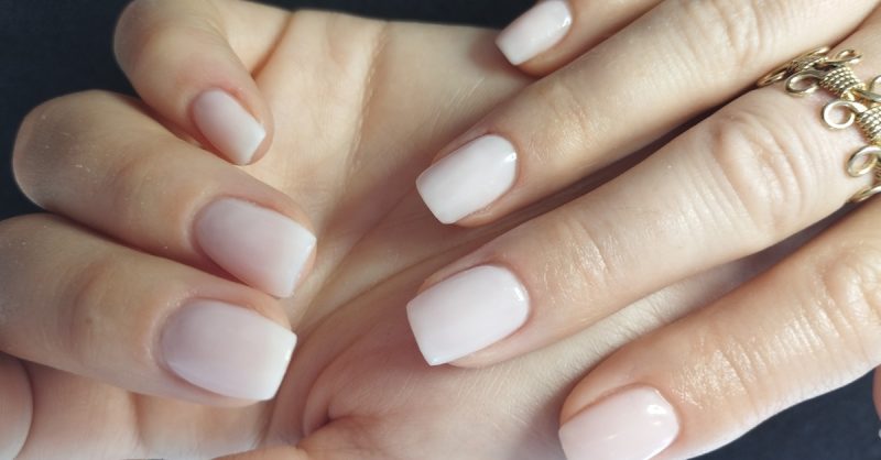 Beauté Des Mains Et Pose De Vernis Ou Américaine Couleur Antibes – Cannes OohN.com Special Offers, Deals & Discounts in France 2