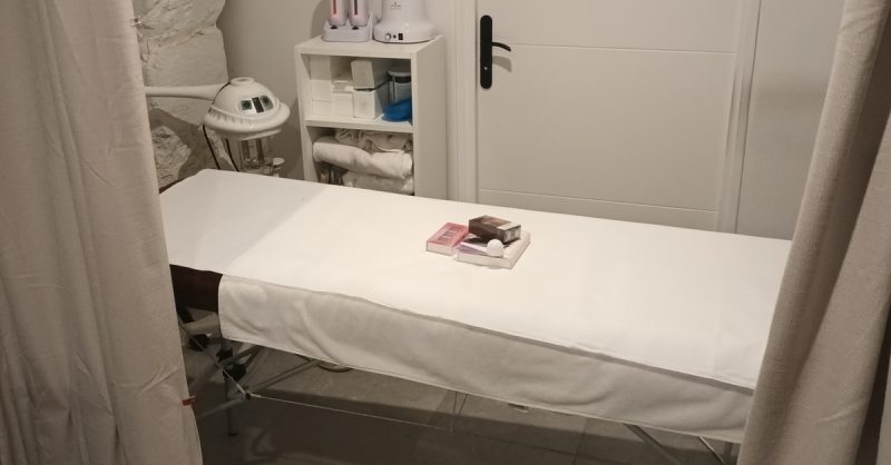 Beauté Des Mains Et/Ou Des Pieds Au Choix Avec Iel Coiffure Paris OohN.com Special Offers, Deals & Discounts in France 3