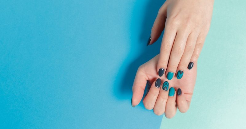 Beautè Des Mains Ou Des Pieds Avec Pose De Vernis Semi-Permanent Paris OohN.com Special Offers, Deals & Discounts in France