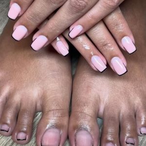 Beauté Des Pieds Avec Pose De Vernis Semi-Permanent Par Queen Beauty Lille OohN.com Special Offers, Deals & Discounts in France