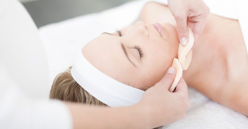 Beauté Lumineuse : Soin Du Visage Avec Jellymask Et Luminothérapie Toulon OohN.com Special Offers, Deals & Discounts in France
