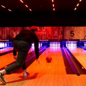 Bowling Entre Amis Lyon OohN.com Special Offers, Deals & Discounts in France