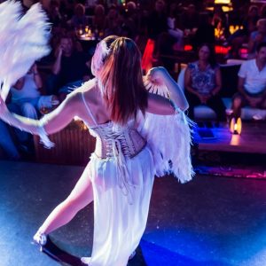 Cabaret Bareka : Entrées Pour Le Show Glamour ! Bordeaux OohN.com Special Offers, Deals & Discounts in France
