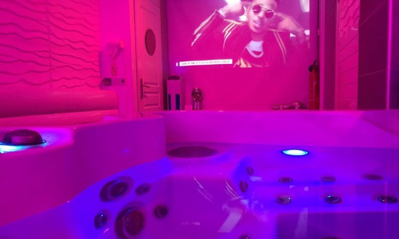 Chèque-Cadeau De 100€ Ou 200€ Chez Gitesn Spa Lille OohN.com Special Offers, Deals & Discounts in France 3