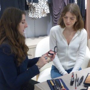 Cours Dauto Maquillage De 1h30 Pour 1 P. Ou 2h Pour 2 P. Strasbourg-Sud OohN.com Special Offers, Deals & Discounts in France