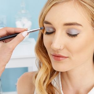 Cours De Maquillage D1h Pour 1 Ou 2 Chambéry OohN.com Special Offers, Deals & Discounts in France