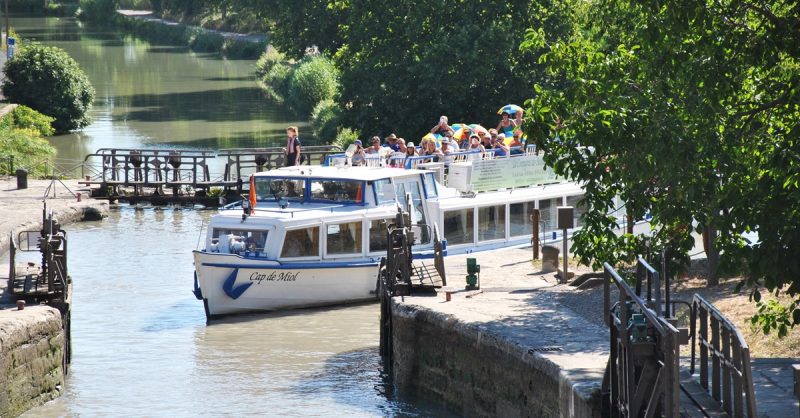 Croisière Sur Les 9 Écluses Ou Grand Siècle Avec Les Bateaux Du Midi Montpellier OohN.com Special Offers, Deals & Discounts in France 2