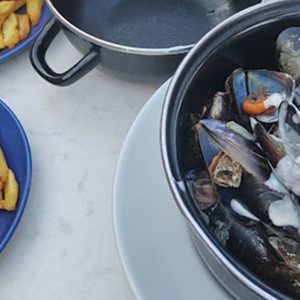 Cuisine Traditionnelle Française Pour 2 Ou 4 Personnes Chez La Marine Marseille OohN.com Special Offers, Deals & Discounts in France