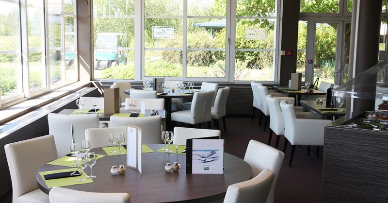 Déjeuner Et Initiation Au Golf Pour 2 Pers. Au Golf Orléans Donnery Orléans OohN.com Special Offers, Deals & Discounts in France 2