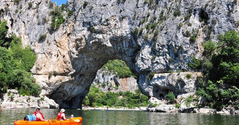 Descente En Canoë Sur L’Ardèche : 8 Km Ou 32 Km D’Aventure Marseille OohN.com Special Offers, Deals & Discounts in France 3