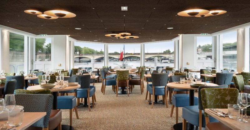 Dîner-Croisière Ou Brunch Dominical À Bord Du Capitaine Fracasse Paris OohN.com Special Offers, Deals & Discounts in France 3