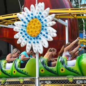 Divertissement Garanti Pour Toute La Famille Au Parc De La Vallée Angers OohN.com Special Offers, Deals & Discounts in France
