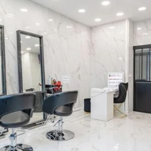 Forfait Shampoing, Coupe, Brushing Et Option Coloration Racines À Beauty House By Wm (Jusquà 36% De Paris OohN.com Special Offers, Deals & Discounts in France