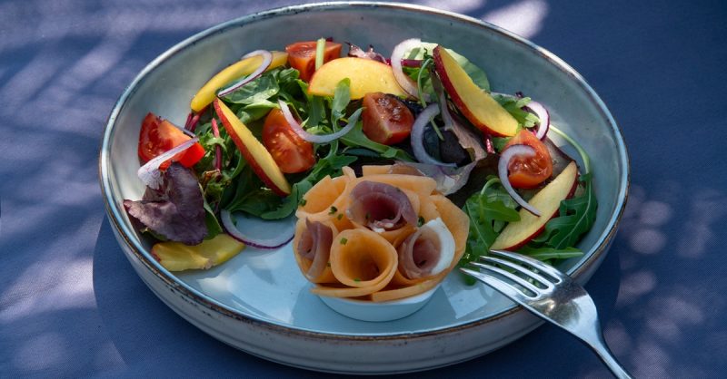 Formule Plat Et Dessert Au Choix Pour 2 Ou 4 Personnes Antibes – Cannes OohN.com Special Offers, Deals & Discounts in France