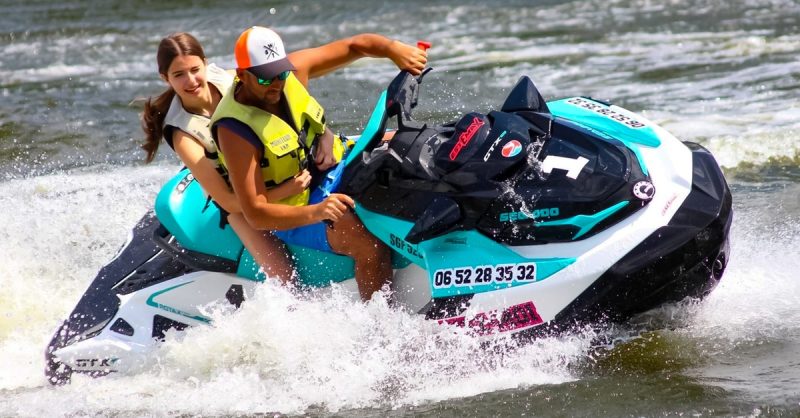 Jet-Ski Pour 1 Ou 2 Personnes Avec Aqua R Fly Metz OohN.com Special Offers, Deals & Discounts in France
