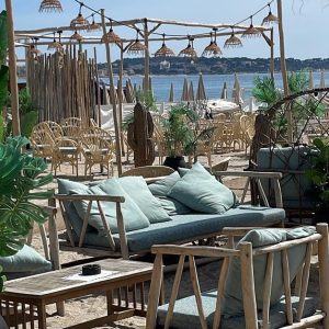 Journée En Plage Privée Avec Cocktail Chez Plage Le Vieux Rocher Antibes – Cannes OohN.com Special Offers, Deals & Discounts in France