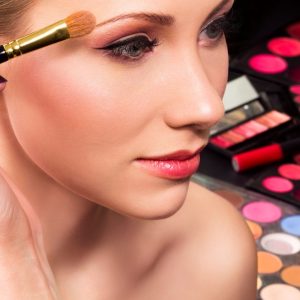 Cours Dauto-Maquillage Avec Perfect Style Strasbourg OohN.com Special Offers, Deals & Discounts in France