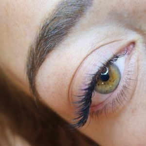 Jusquà 40% De Remise Sur Extensions Des Cils Chez Institut Quintessentielle Antibes – Cannes OohN.com Special Offers, Deals & Discounts in France