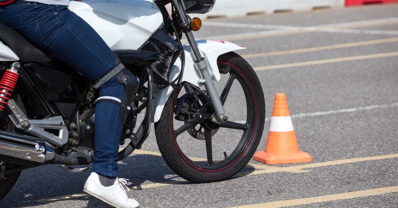 Jusquà 43% De Remise Sur Conduite / Formation À La Conduite – Moto Chez Univers Permis 91 Essonne OohN.com Special Offers, Deals & Discounts in France