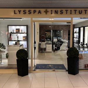 Jusquà 46% De Remise Sur Couleur / Reflets – Racines Chez Lysspa Institut Antibes – Cannes OohN.com Special Offers, Deals & Discounts in France