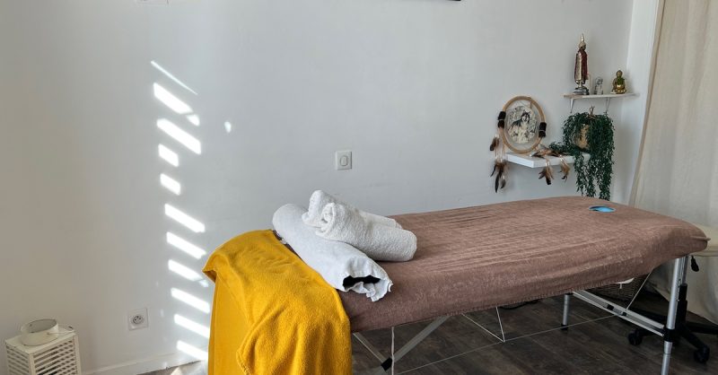 Jusquà 51% De Remise Sur Massage Chez Magali Valosio Aix-en-Provence OohN.com Special Offers, Deals & Discounts in France