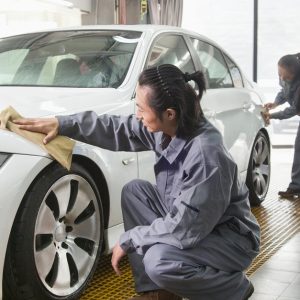 Jusquà 54% De Remise Sur Détails Intérieurs Et Extérieurs Chez Auto Clean Express Orly Val-de-Marne OohN.com Special Offers, Deals & Discounts in France