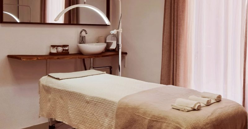 Jusquà 54% De Remise Sur Packages De Soins Beauté Chez Le Cocon De Tyna Toulouse OohN.com Special Offers, Deals & Discounts in France