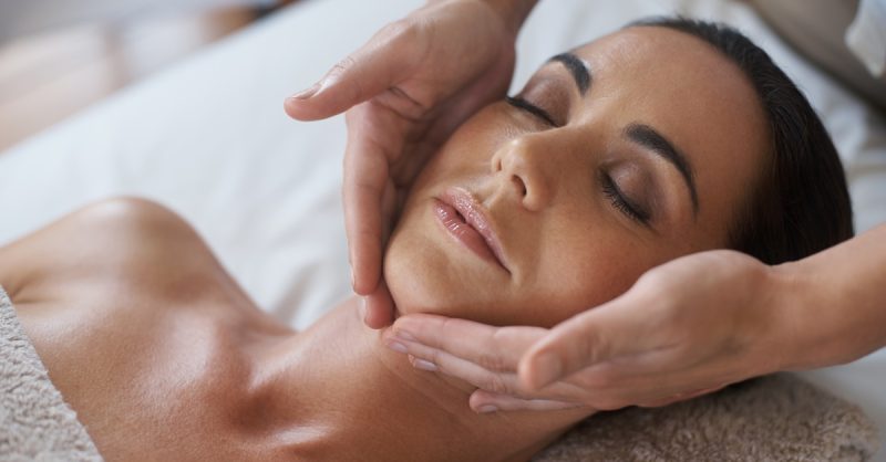 Jusquà 54% De Remise Sur Soins Du Visage – Hydrafacial Chez Le Cocon De Tyna Toulouse OohN.com Special Offers, Deals & Discounts in France