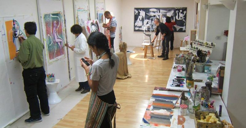 Jusquà 60% De Remise Sur Cours De Peinture Chez Atelier 115 Peinture Paris OohN.com Special Offers, Deals & Discounts in France