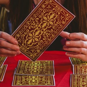 Jusquà 61% De Remise Sur Médium / Astrologie / Diseur De Bonne Aventure Chez Bela Médium National Deal OohN.com Special Offers, Deals & Discounts in France