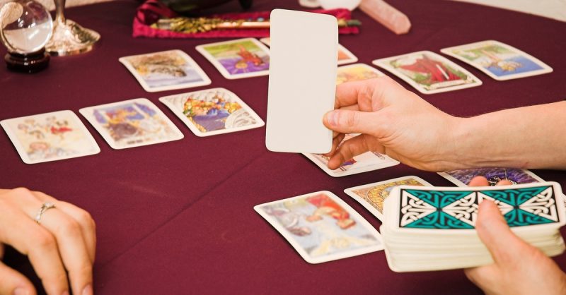 Jusquà 61% De Remise Sur Médium / Astrologie / Diseur De Bonne Aventure Chez Eleanore Guidance National Deal OohN.com Special Offers, Deals & Discounts in France