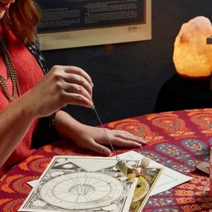 Jusquà 72% De Remise Sur Médium / Astrologie / Diseur De Bonne Aventure Chez Abz National Deal OohN.com Special Offers, Deals & Discounts in France