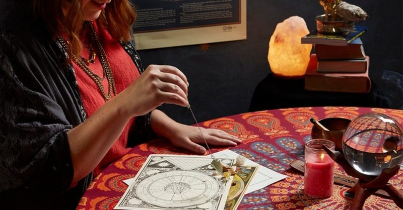Jusquà 72% De Remise Sur Médium / Astrologie / Diseur De Bonne Aventure Chez Abz National Deal OohN.com Special Offers, Deals & Discounts in France