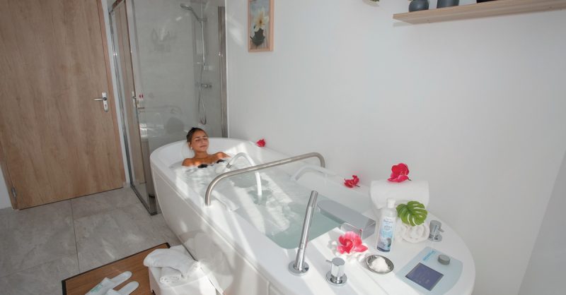 Kit Spa Avec Balnéo Et/Ou Modelage Au Choix Au Cristal Hotel & Spa Antibes – Cannes OohN.com Special Offers, Deals & Discounts in France 3