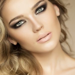 Lissage Ou Relooking Capillaire À Nice Nice OohN.com Special Offers, Deals & Discounts in France