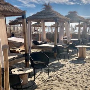 Location De Transats Et Parasol À Tiky Beach Montpellier OohN.com Special Offers, Deals & Discounts in France