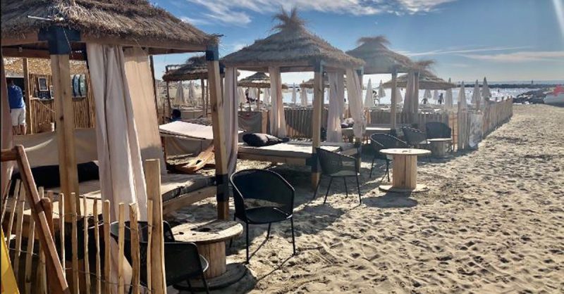 Location De Transats Et Parasol À Tiky Beach Montpellier OohN.com Special Offers, Deals & Discounts in France