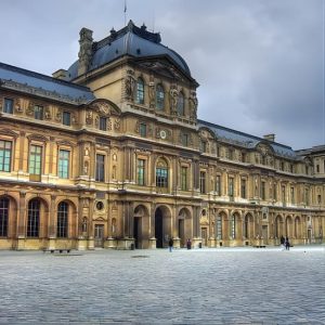 Louvre Murder and Mystery Tour at Pyramide du Louvre, Paris, France OohN.com Special Offers, Deals & Discounts in France