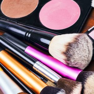Maîtrisez Lart Du Maquillage : Un Cours D1h Pour Révéler Votre Éclat Seine et Marne OohN.com Special Offers, Deals & Discounts in France