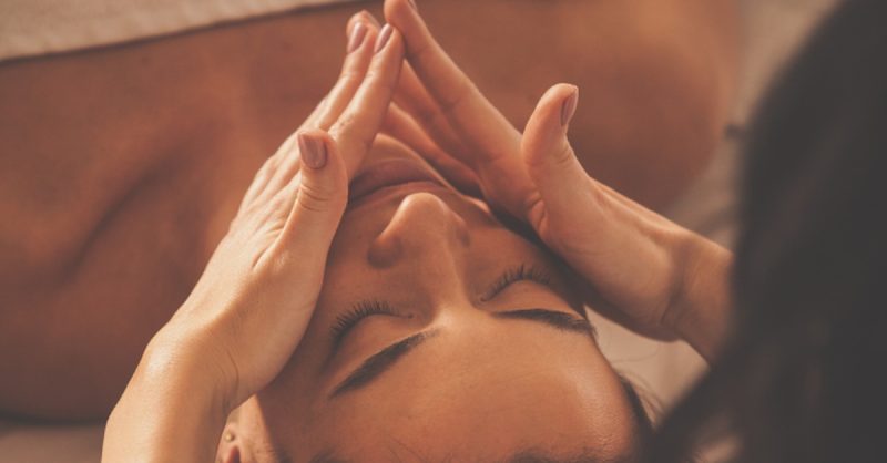 Massage Du Visage Pour Une Peau Éclatante Et Un Esprit Apaisé Montpellier OohN.com Special Offers, Deals & Discounts in France 2