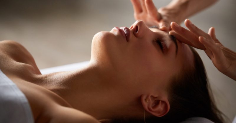 Massage Du Visage Pour Une Peau Éclatante Et Un Esprit Apaisé Montpellier OohN.com Special Offers, Deals & Discounts in France