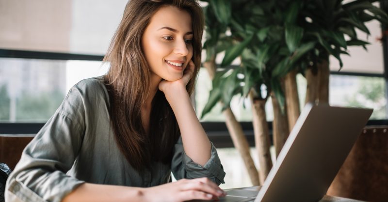 Mi Amiga Española : Lassistant Virtuel Ia Pour Apprendre L’Espagnol National Deal OohN.com Special Offers, Deals & Discounts in France