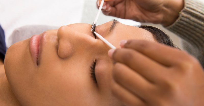 Mise En Beauté Des Cils Orléans OohN.com Special Offers, Deals & Discounts in France