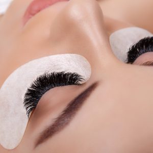 Mise En Beauté Du Regard Avec Mentally Strong Perpignan OohN.com Special Offers, Deals & Discounts in France