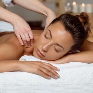 Modelage Ayurvédique, Gommage Du Corps, Soin Du Visage En Option Paris OohN.com Special Offers, Deals & Discounts in France
